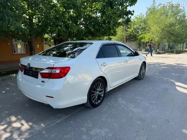 Toyota Camry 2012 · 2.5 AT