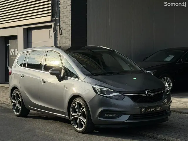 Opel Zafira 2018 · 1.4 MT