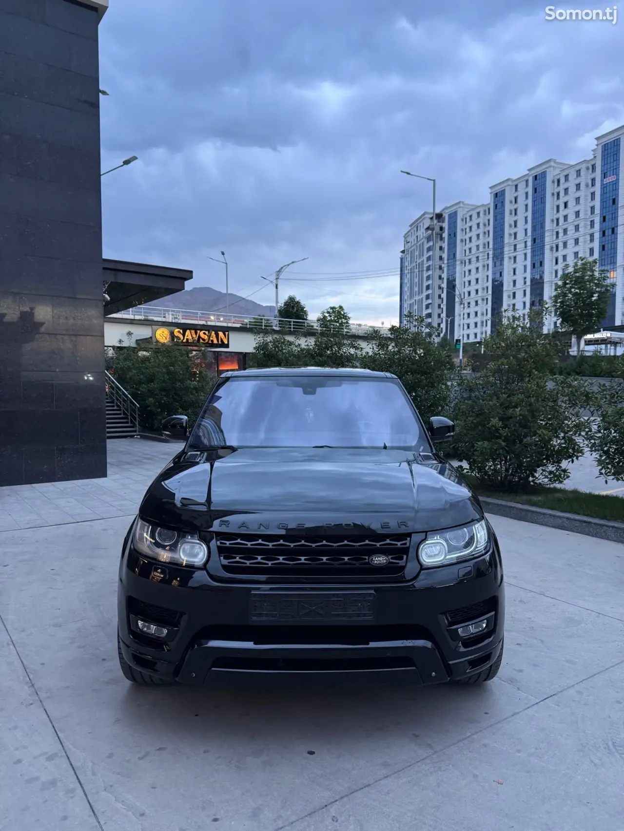 Land Rover Range Rover Sport 2015 · 4.4 AT