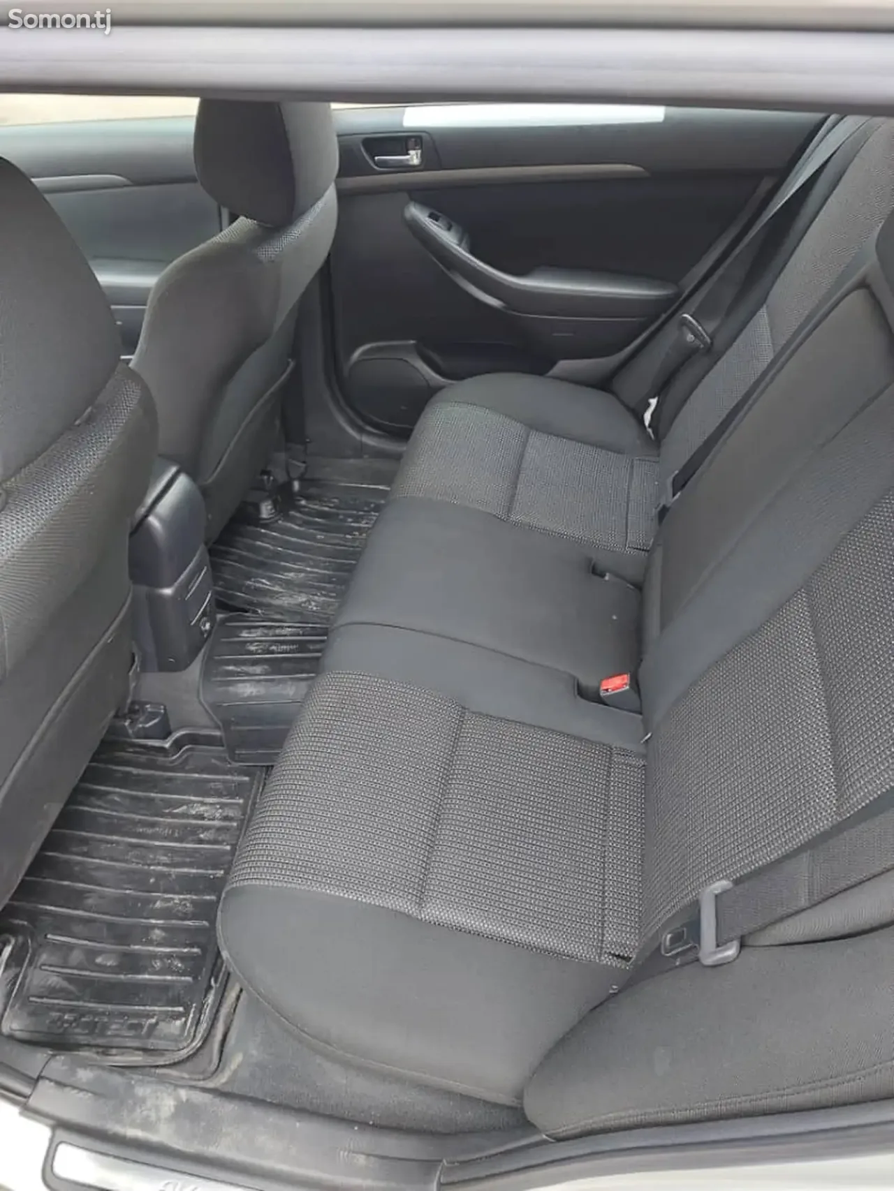 Toyota Avensis 2006 · 2.0 MT