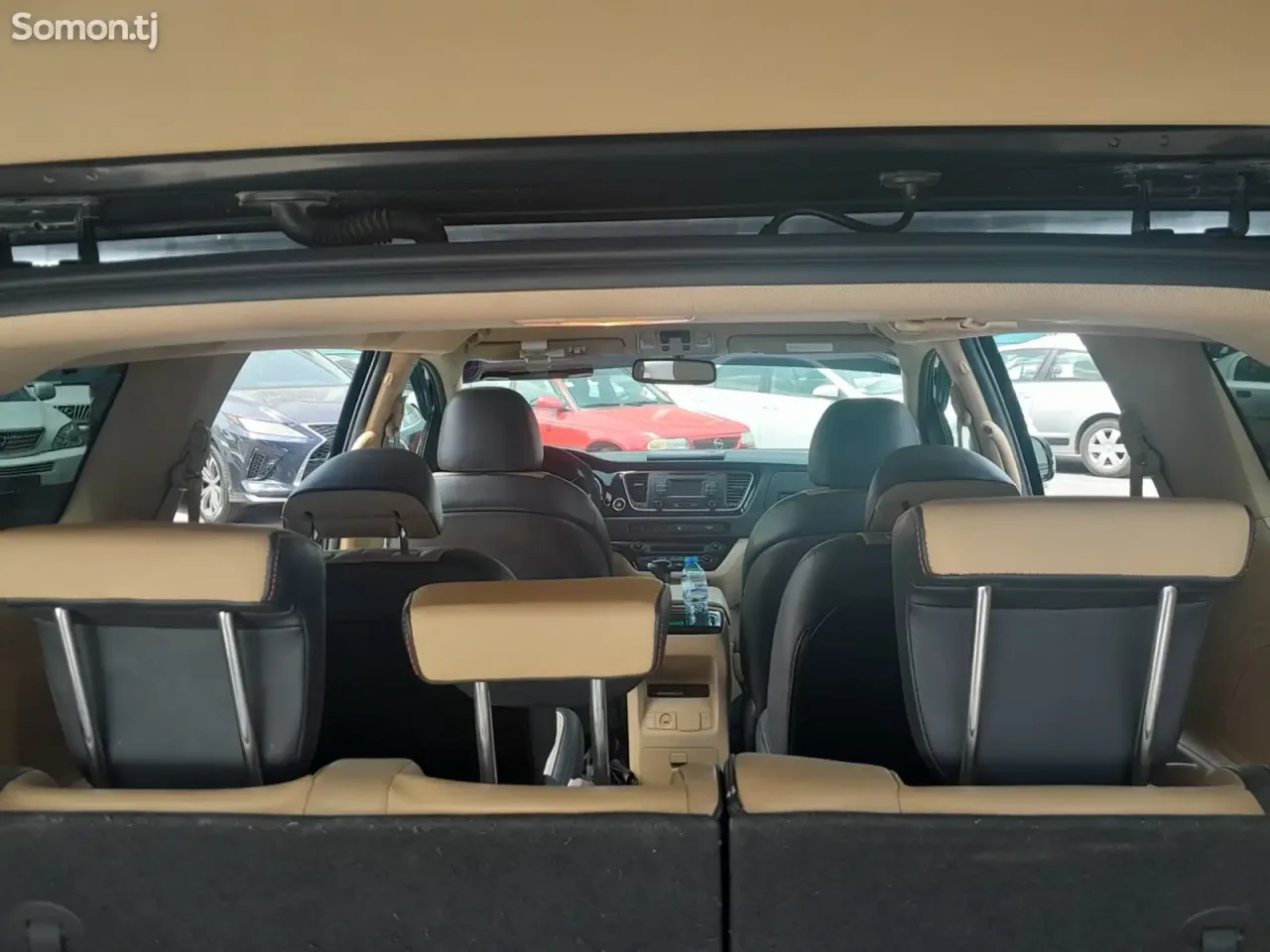 Kia Sedona 2015 · 3.3 AT