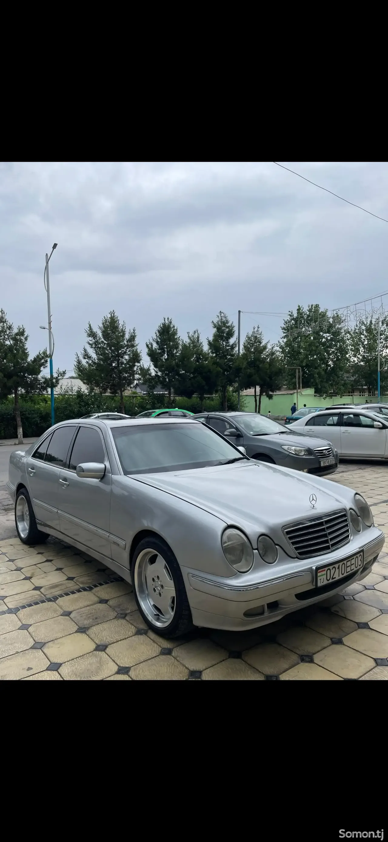 Mercedes-Benz E class 2001 · 3.2 AT