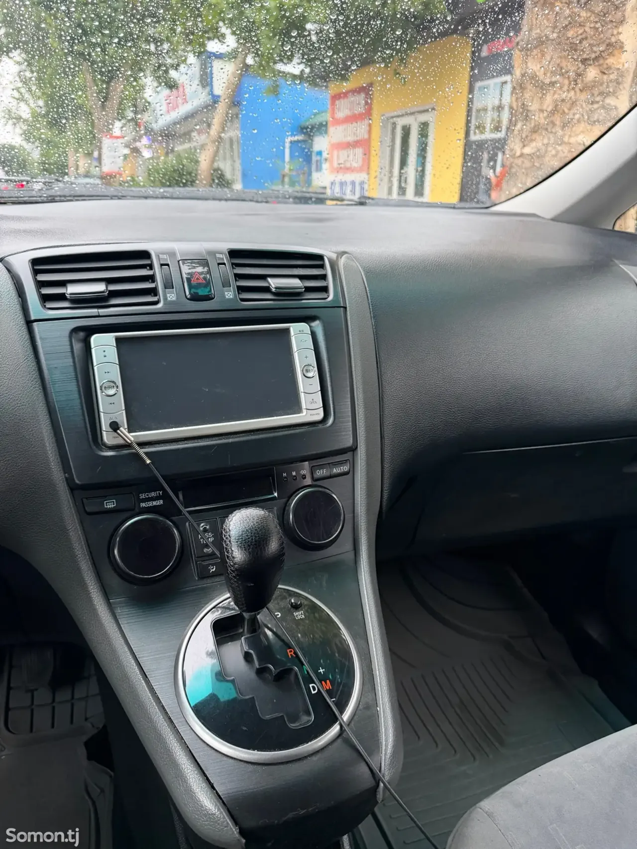 Toyota Mark X ZiO 2010 · 2.4 AT