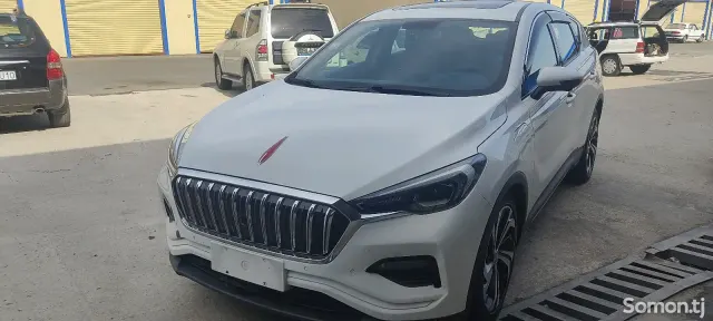 Hongqi E-HS3 2019 · AT
