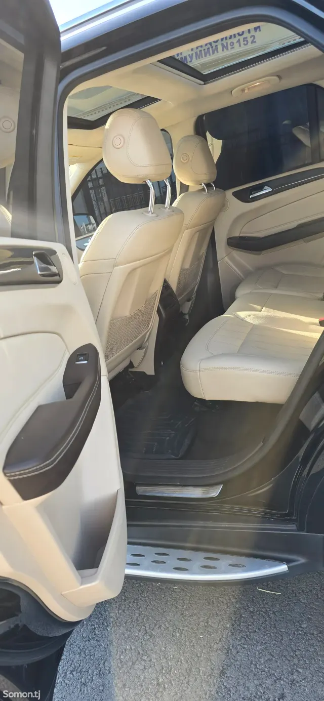 Mercedes-Benz GLE class 2017 · 3.5 AT