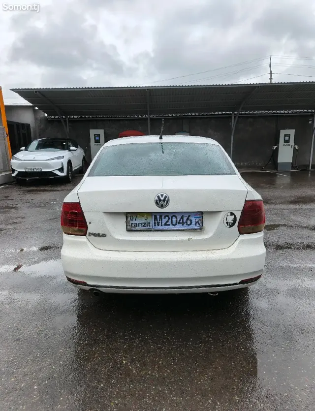 Volkswagen Polo 2019 · 1.6 AT