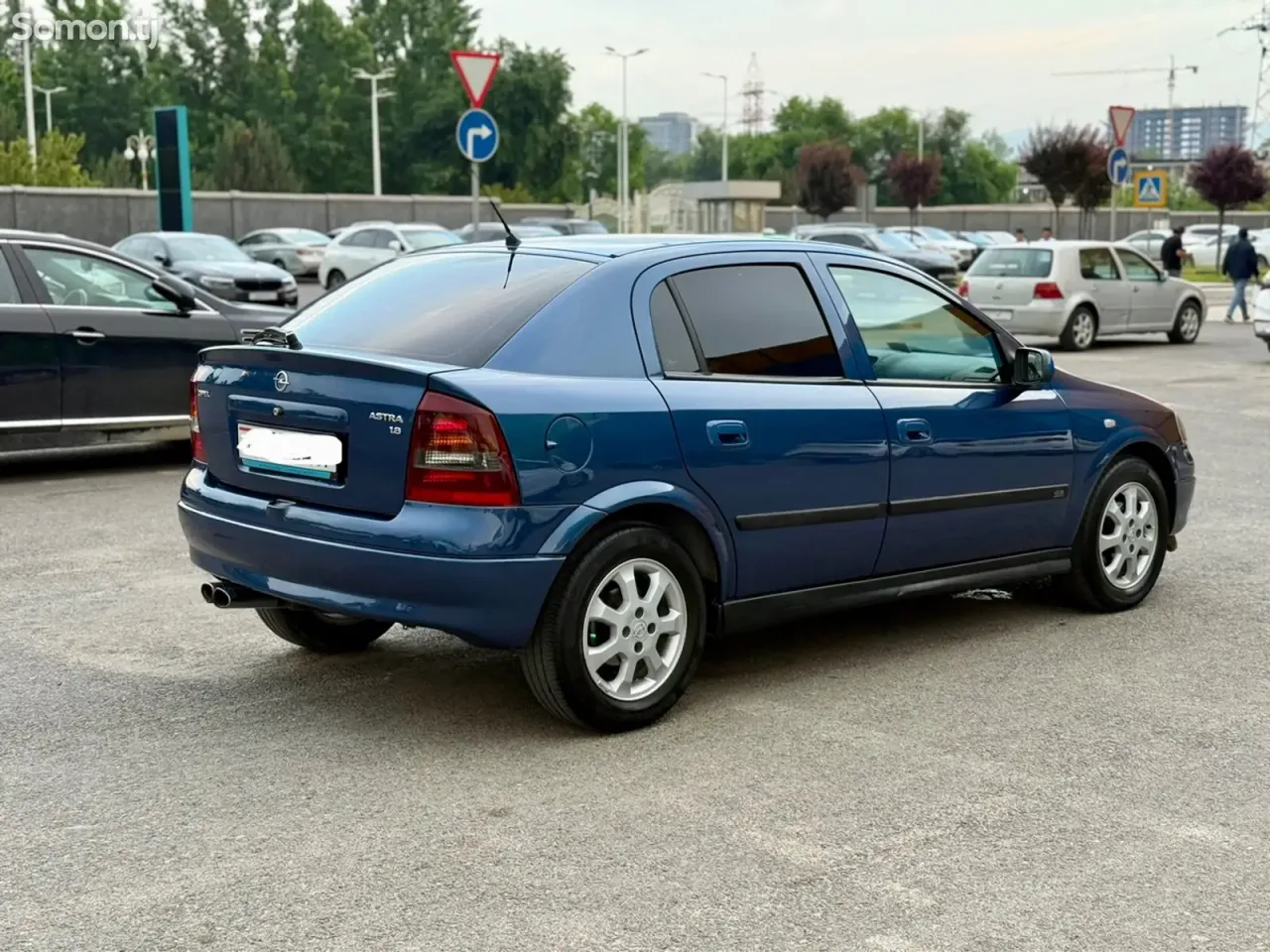 Opel Astra G 2001 · 1.6 MT