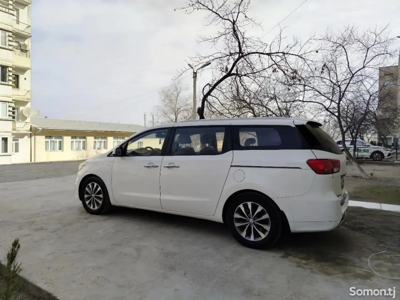 Kia Carnival 2016 · 2.2 AT