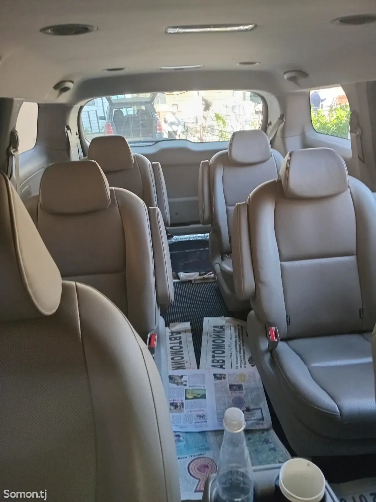 Kia Carnival 2016 · 2.2 AT