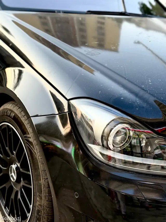 Mercedes-Benz C class 2011 · 1.8 MT