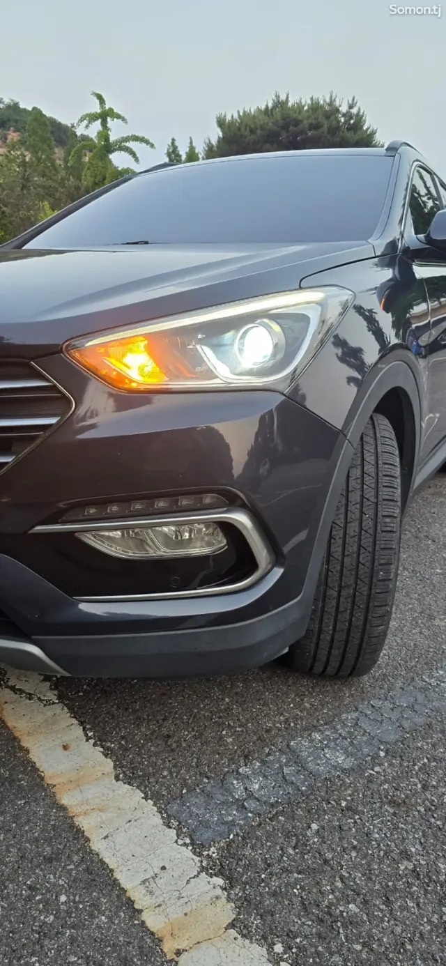 Hyundai Santa Fe 2016 · 2.2 AT