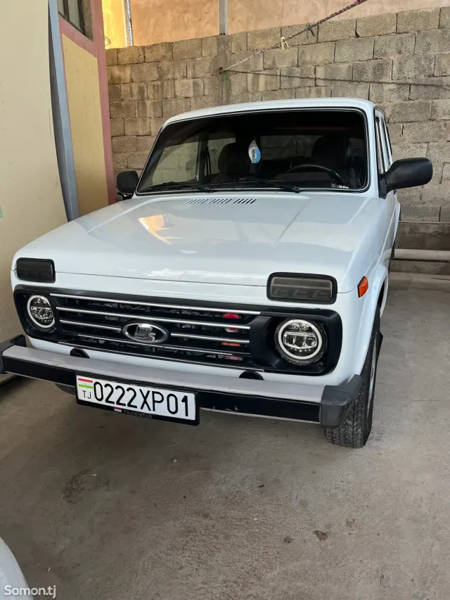 Lada (ВАЗ) Нива 2015 · 1.7 MT