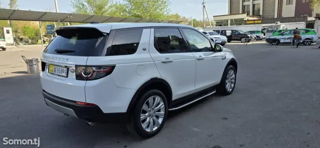 Land Rover Discovery 2016 · 2.0 AT