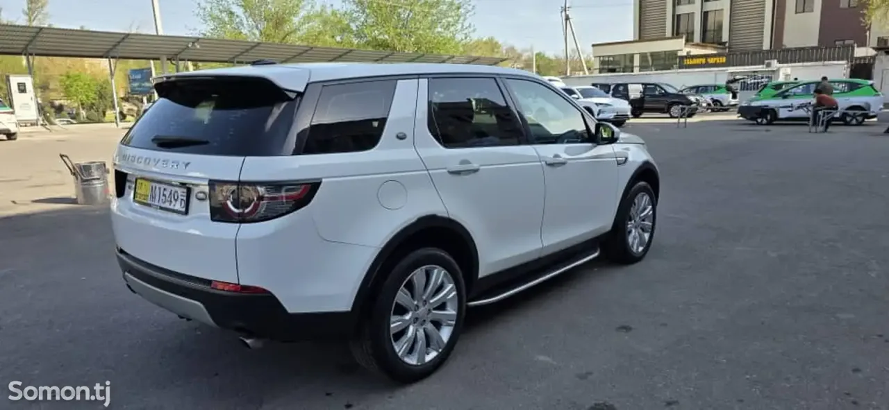 Land Rover Discovery 2016 · 2.0 AT