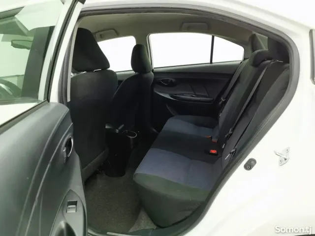 Toyota Yaris 2017 · 1.5 AT