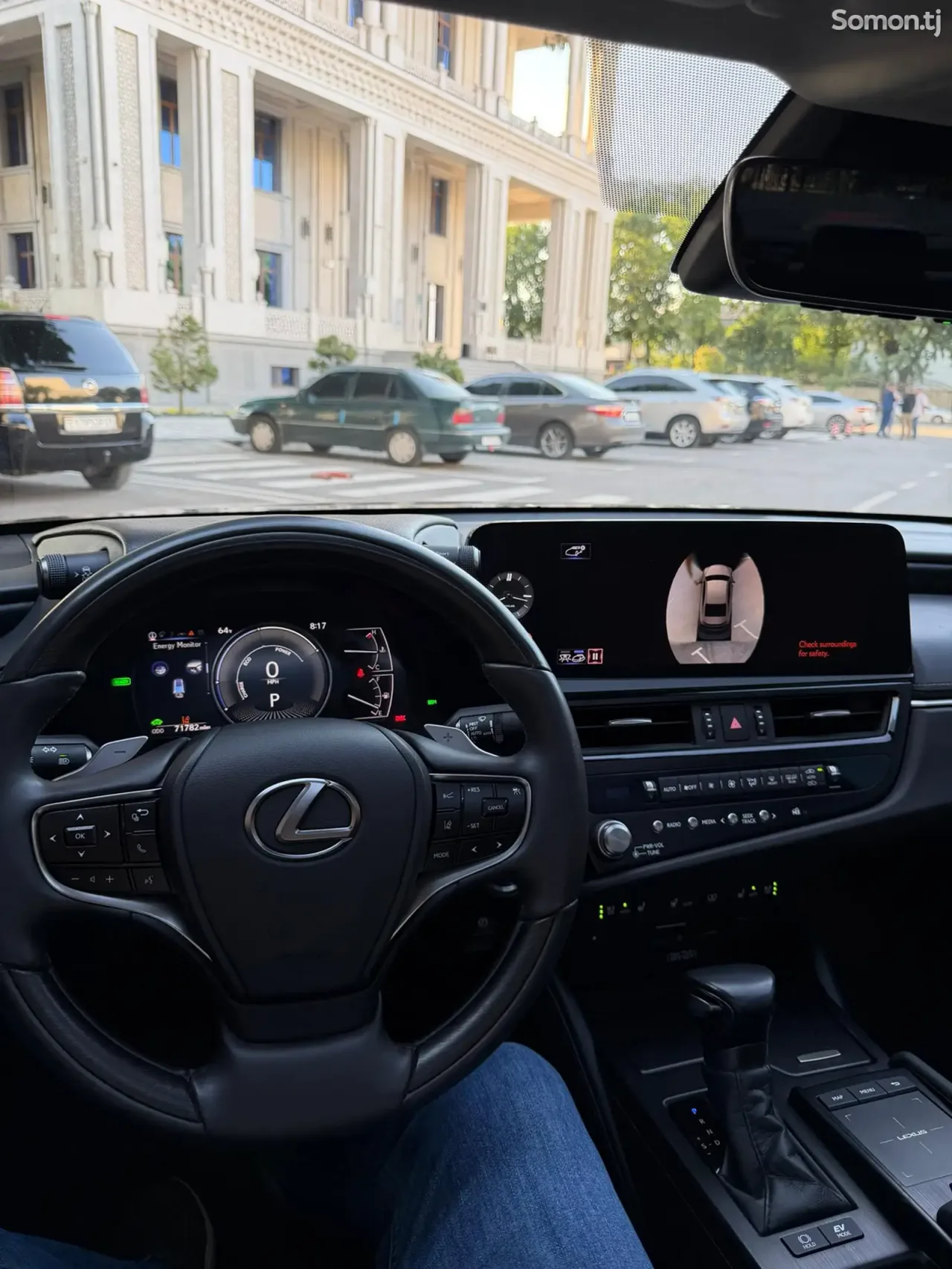 Lexus ES series 2022 · 2.5 AT