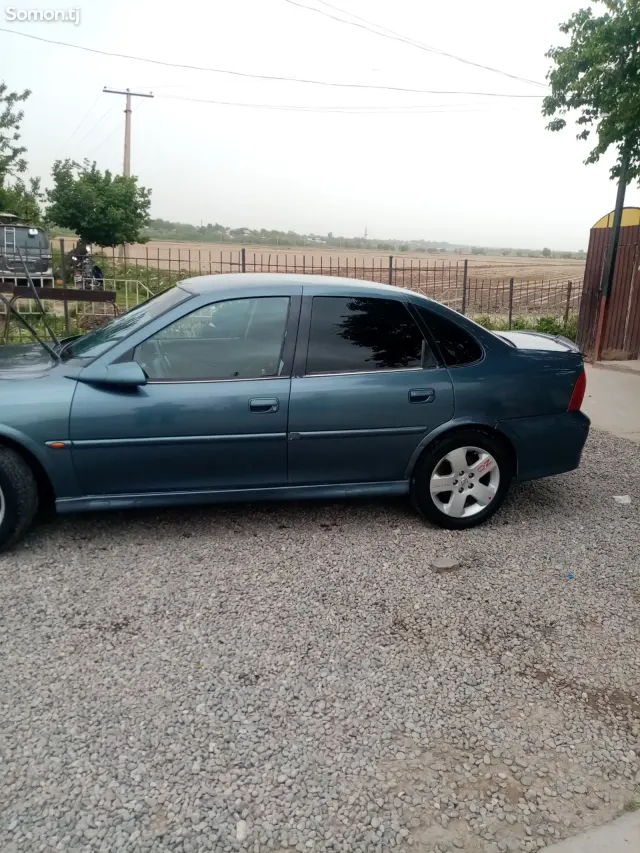 Opel Vectra B 1998 · 1.6 MT