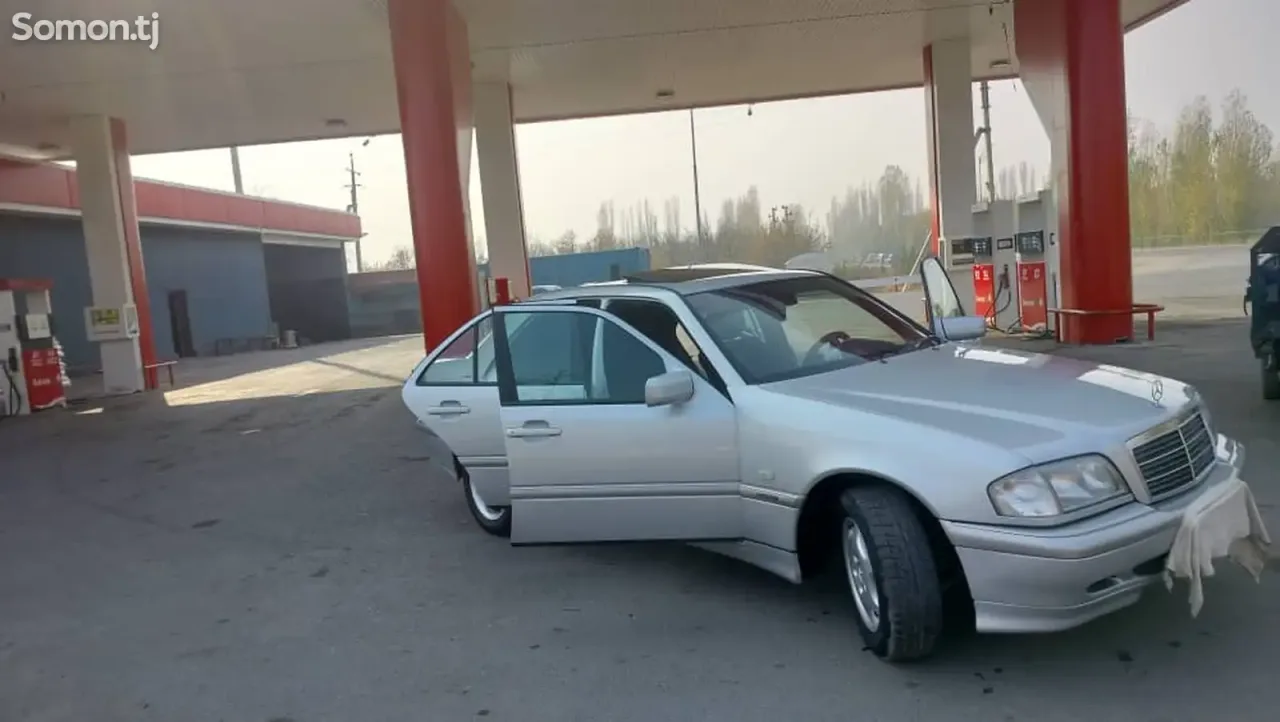 Mercedes-Benz C class 1998 · 1.8 MT