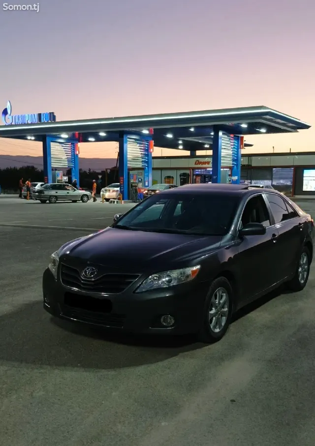 Toyota Camry 2009 · 2.4 AT
