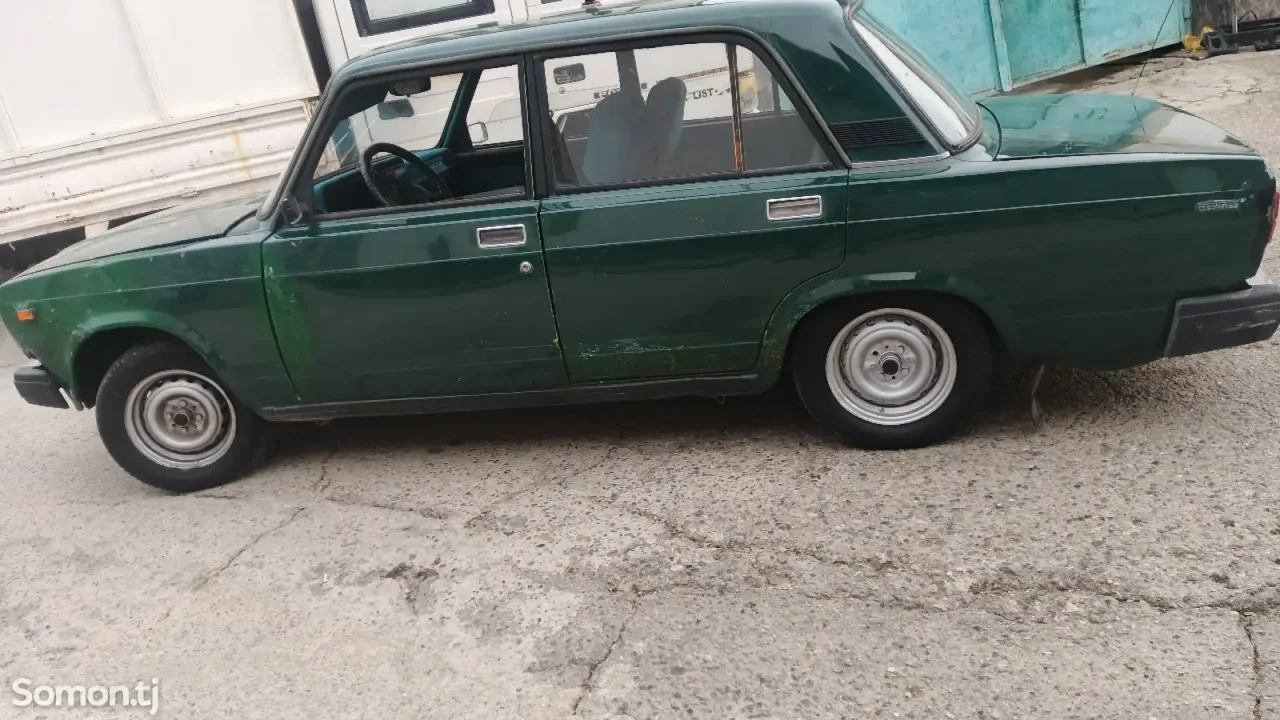 Lada (ВАЗ) 2107 1997 · 1.6 MT