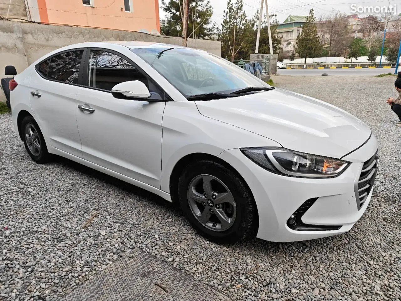 Hyundai Avante 2016 · 1.6 AT