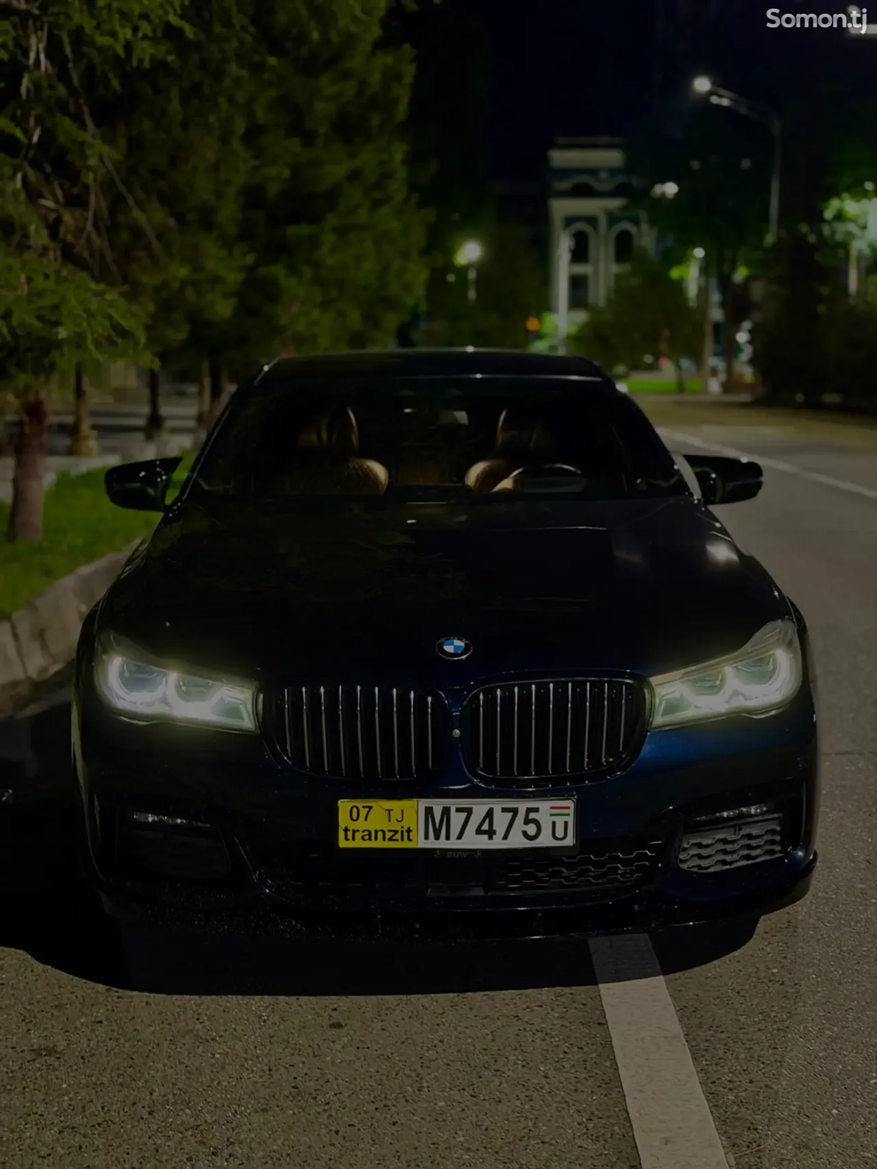 BMW 7 series 2018 · 4.4 AT