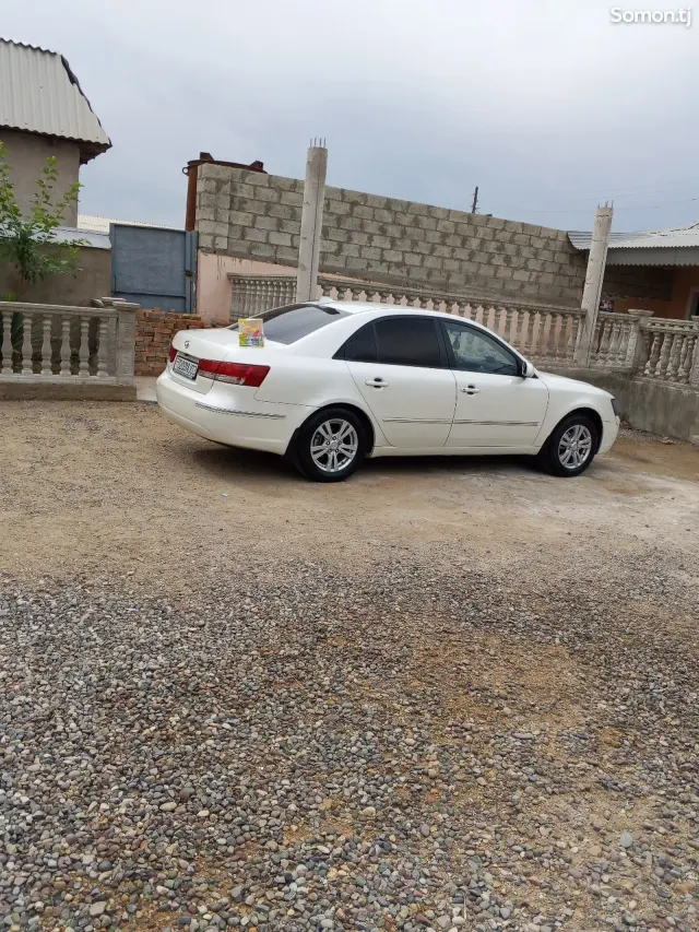 Hyundai Sonata 2008 · 2.0 AT