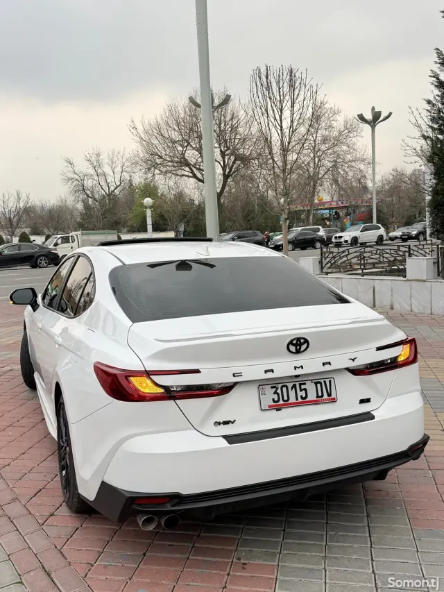 Toyota Camry 2025 · 2.5 CVT