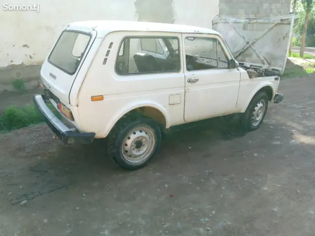 Lada (ВАЗ) Нива 1996 · 1.5 MT