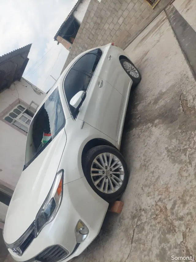 Toyota Avalon 2014 · 2.5 AT