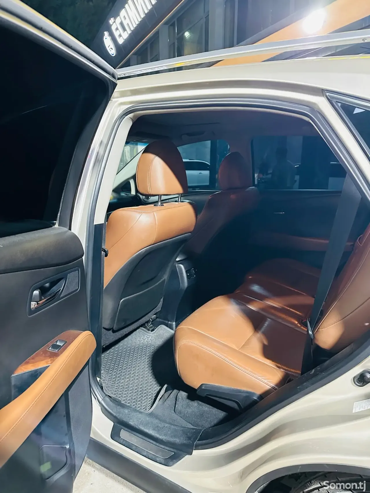 Lexus RX series 2015 · 4.5 AT