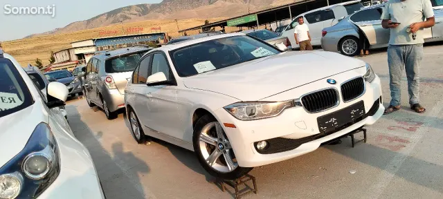 BMW 3 series 2015 · 2.0 AT