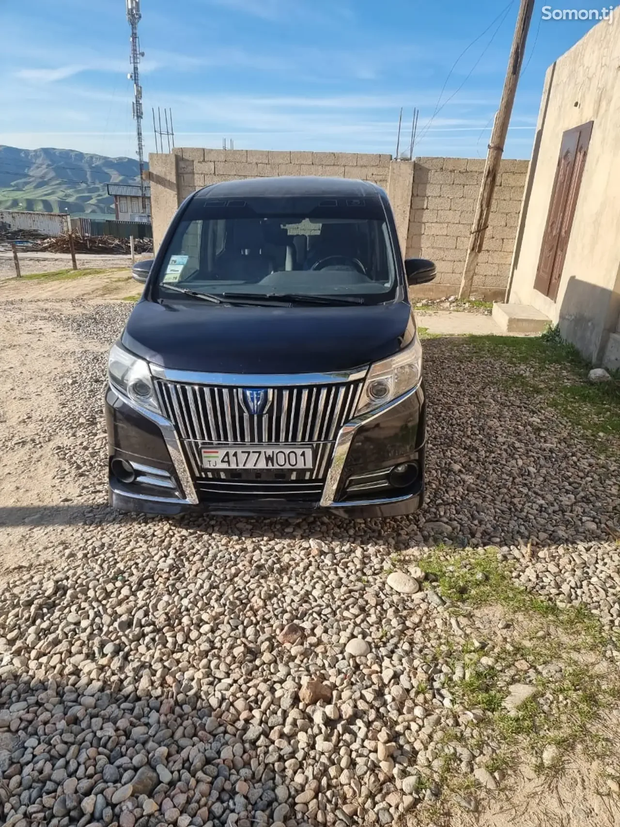 Toyota Voxy 2016 · 2.5 AT