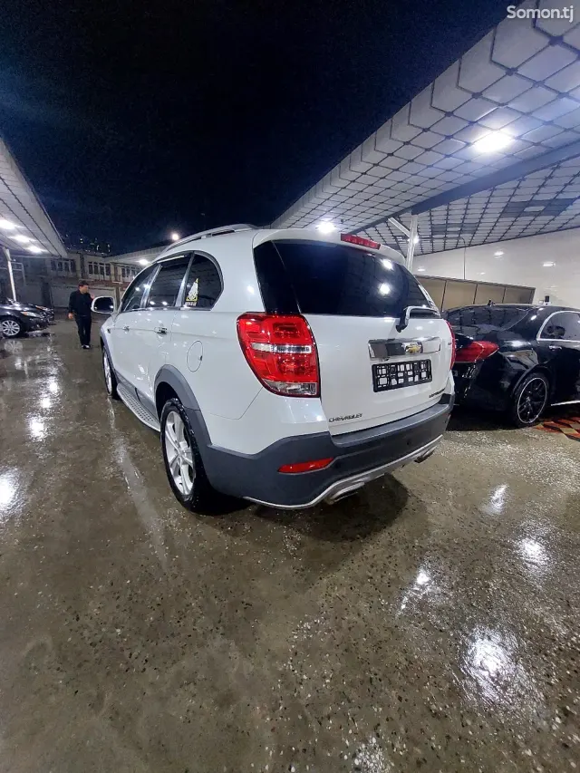 Chevrolet Captiva 2014 · 2.2 AT