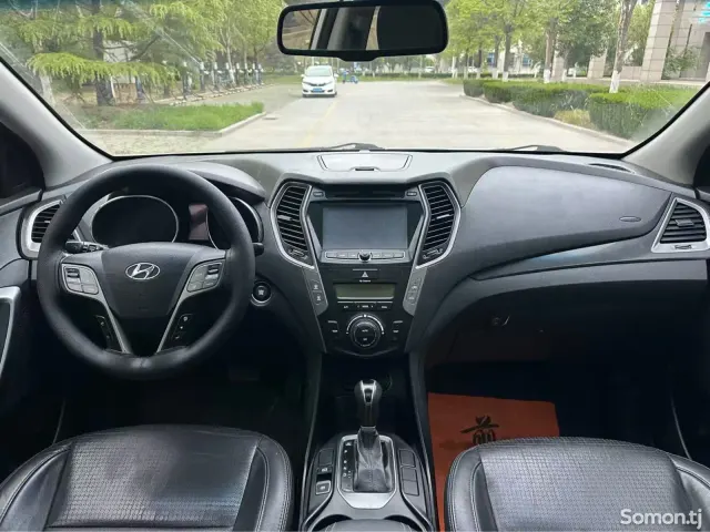 Hyundai Santa Fe 2014 · 2.4 AT