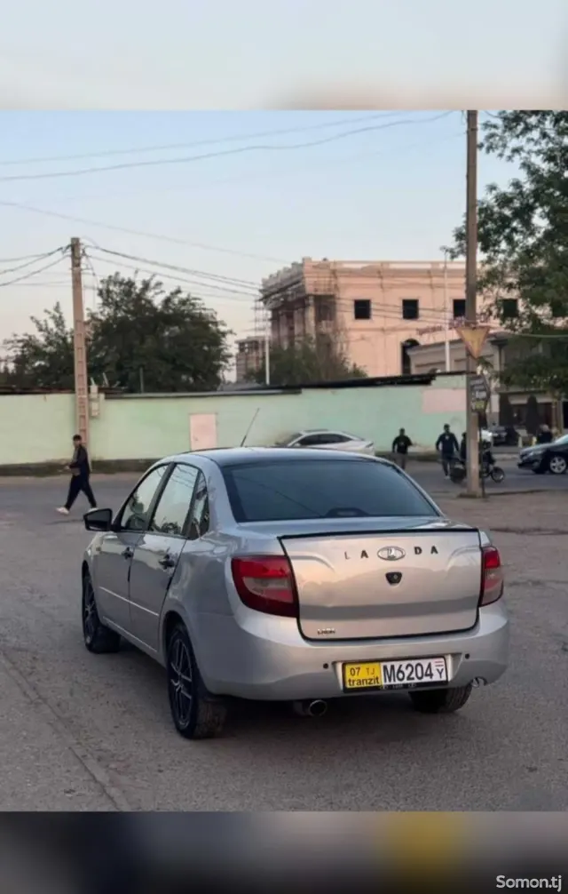 Lada (ВАЗ) Granta 2012 · MT