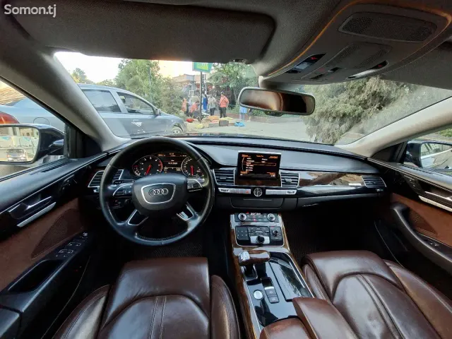 Audi A8 2016 · 2.3 AT