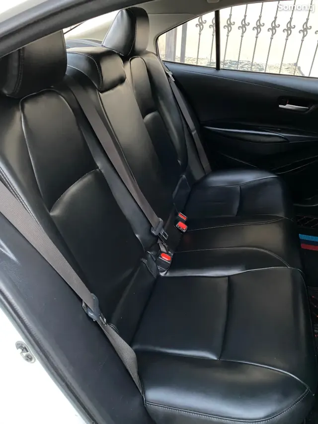 Toyota Corolla 2020 · 1.8 AT