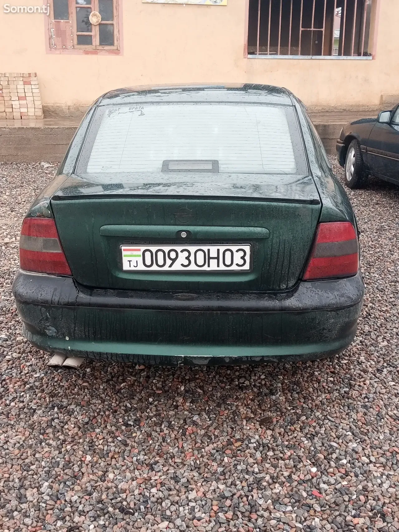 Opel Vectra B 1996 · 1.6 MT