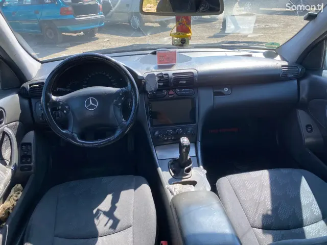 Mercedes-Benz C class 2002 · 1.8 MT
