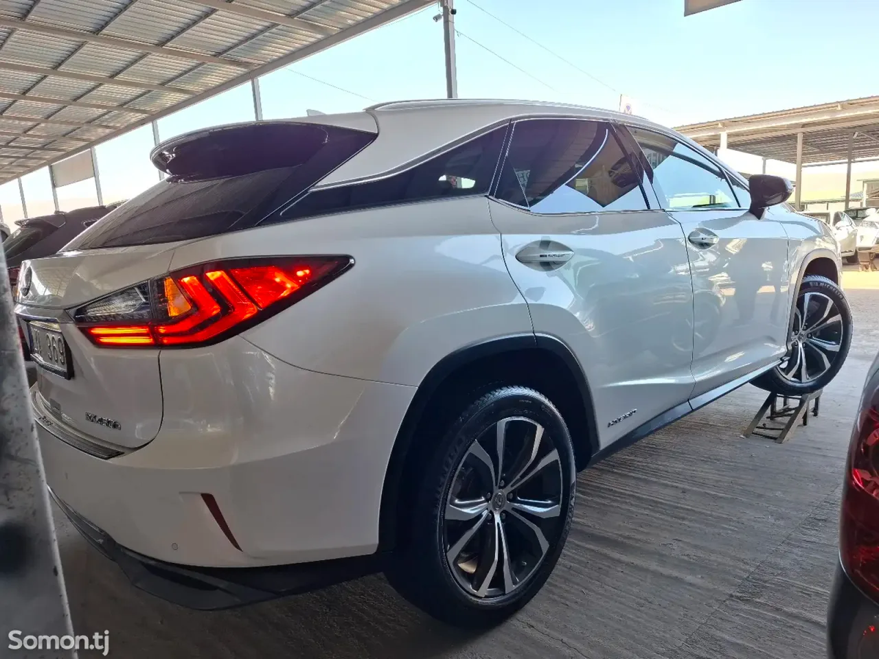 Lexus RX series 2017 · 4.5 AT