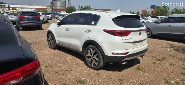 Kia Sportage 2016 · 2.0 AT