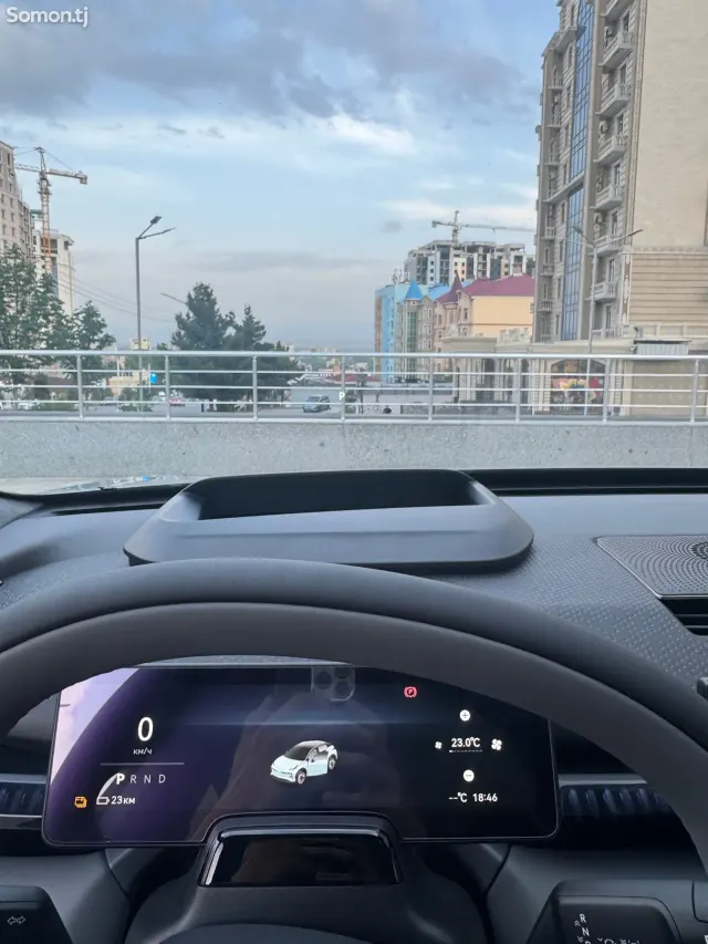 Zeekr X 2023 · AT