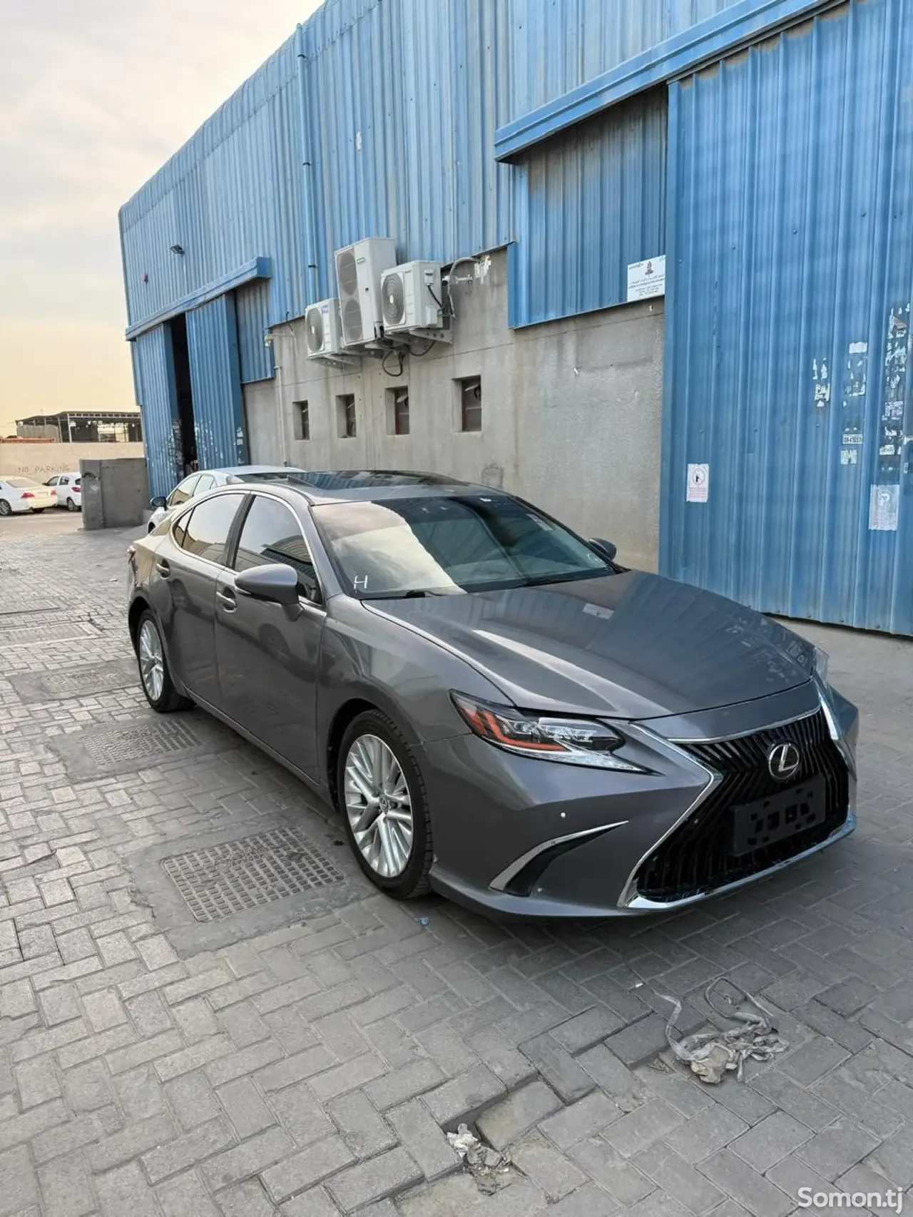 Lexus ES series 2014 · 3.5 AT
