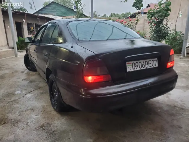 Daewoo Leganza 1997 · 1.8 MT