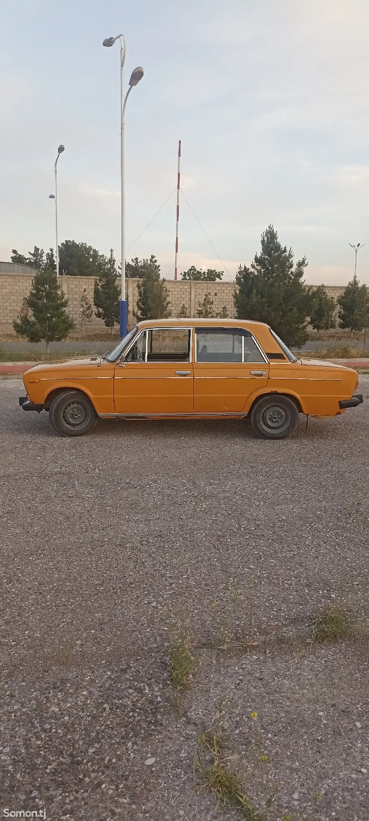 Lada (ВАЗ) 2106 1982 · 1.3 MT