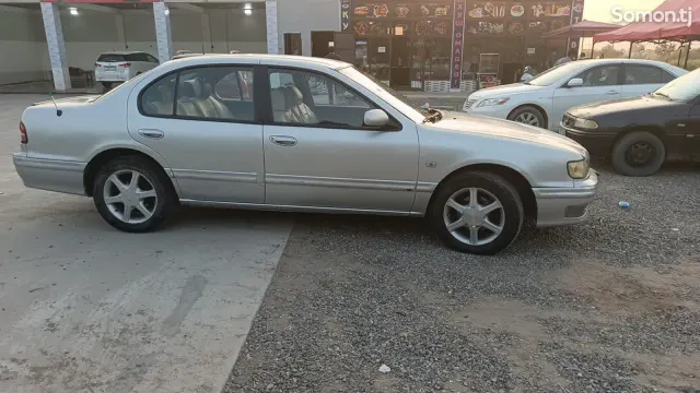 Nissan Maxima 1997 · 2.0 MT