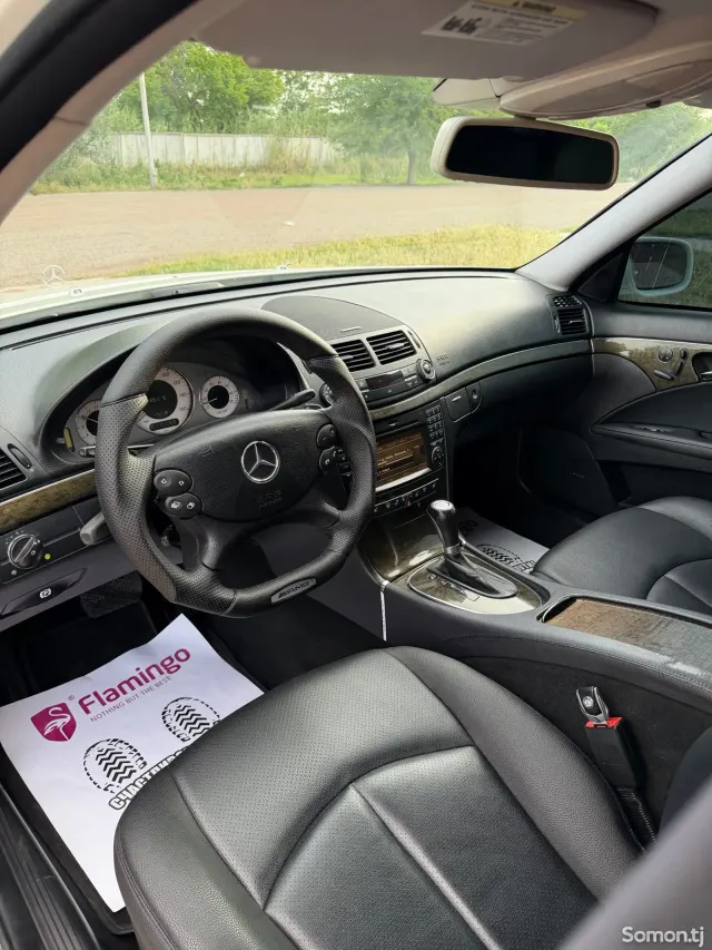Mercedes-Benz E class 2009 · 3.5 AT