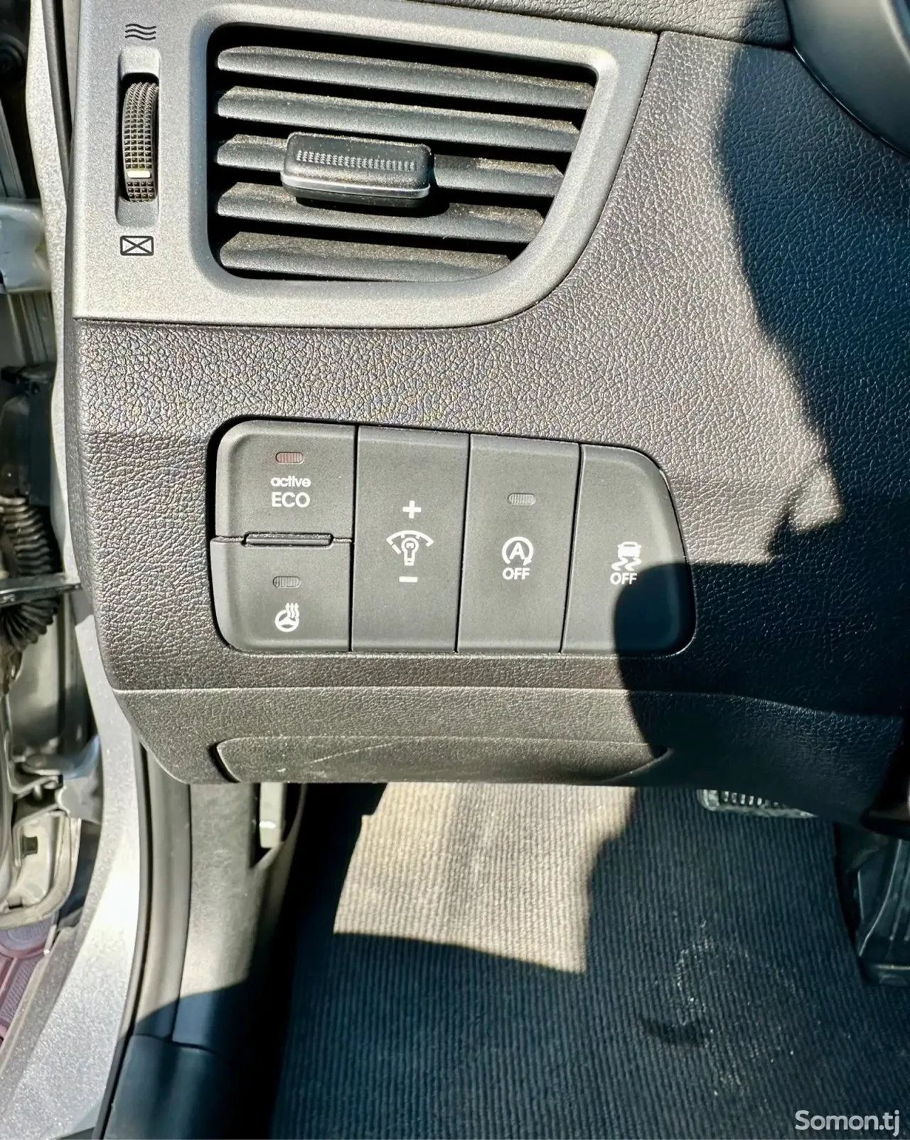 Hyundai Avante 2014 · 1.6 AT