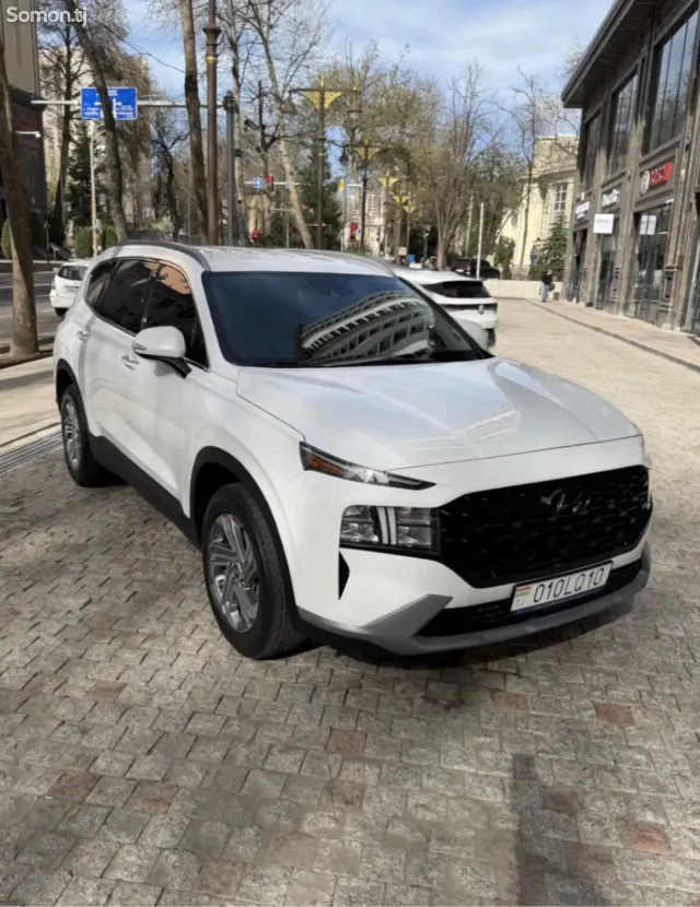 Hyundai Santa Fe 2024 · 2.5 AT